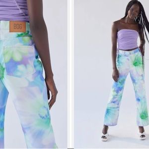 BDG high waisted cowboy Jean in floral multi - size 24